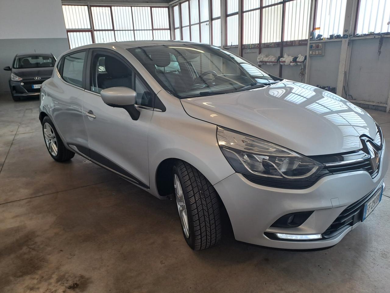Renault Clio 1.2 75CV 5 porte Life