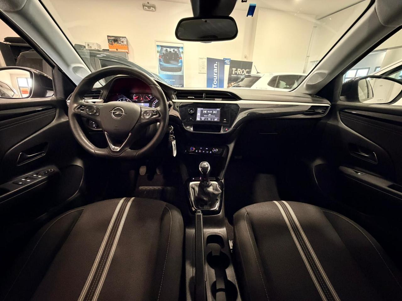 OPEL CORSA 1.2 B DESIGN & TECH