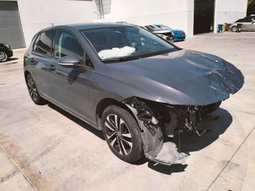 Volkswagen Golf VIII 2.0 TDI 116 CV