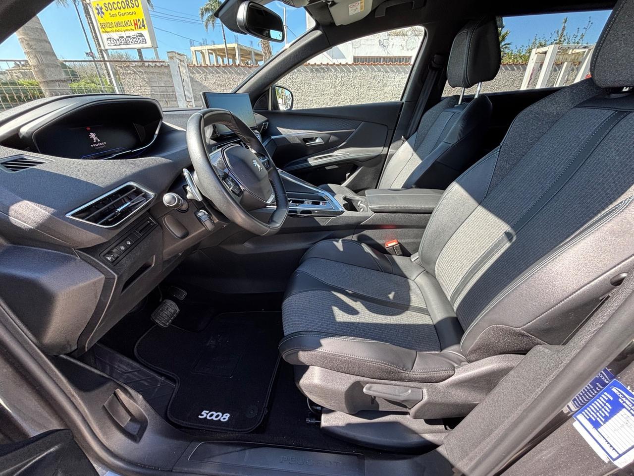 PEUGEOT 5008 HDI 130CV EAT8 AUTOMATICA 7 POSTI