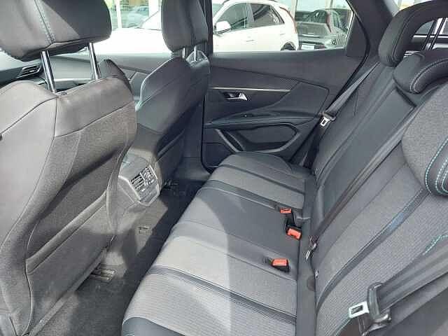 Peugeot 3008 BlueHDi 130 S&S EAT8 Allure Pack