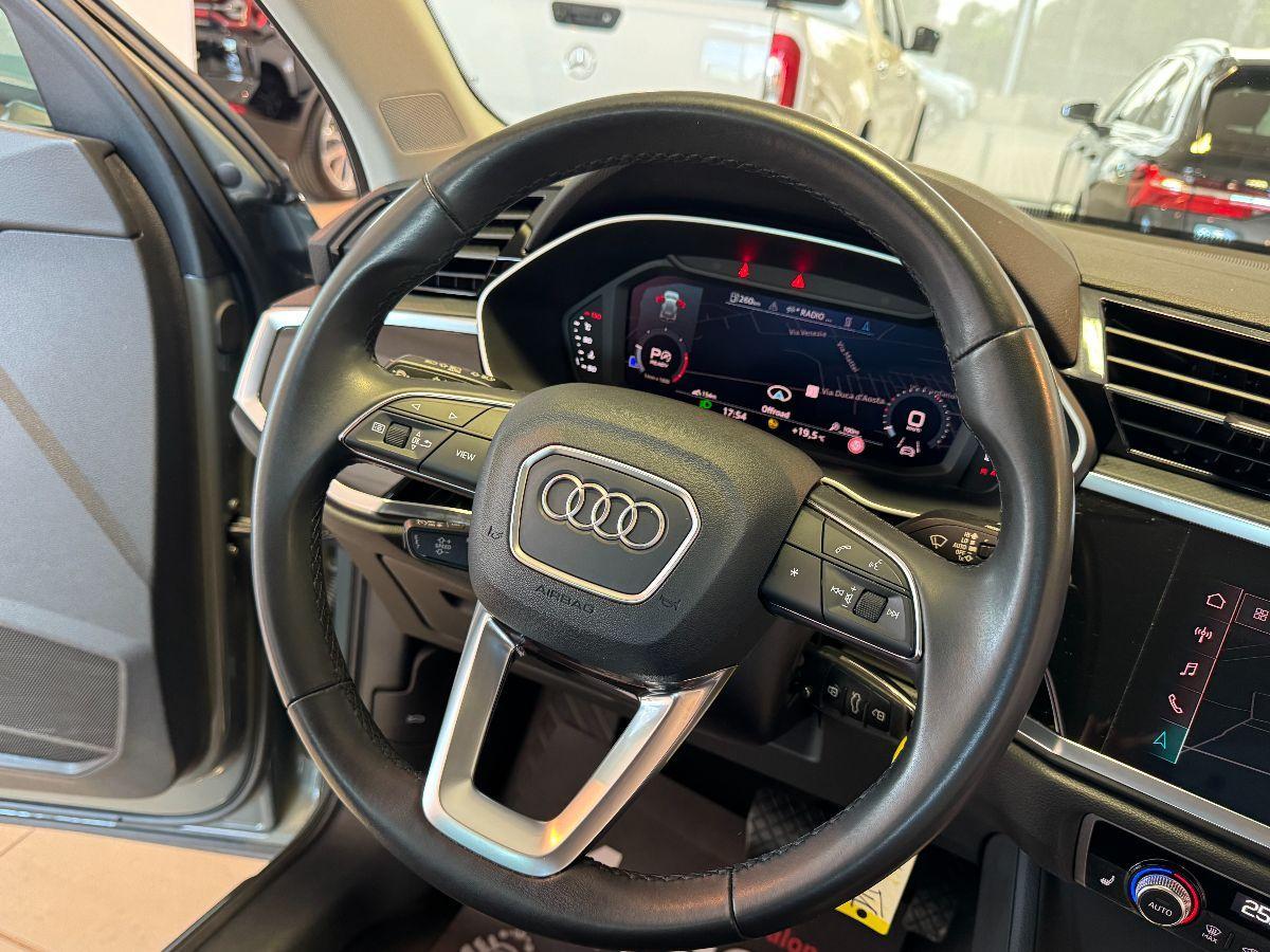 AUDI Q3 2.0 TDI S-tronic Advanced 2022