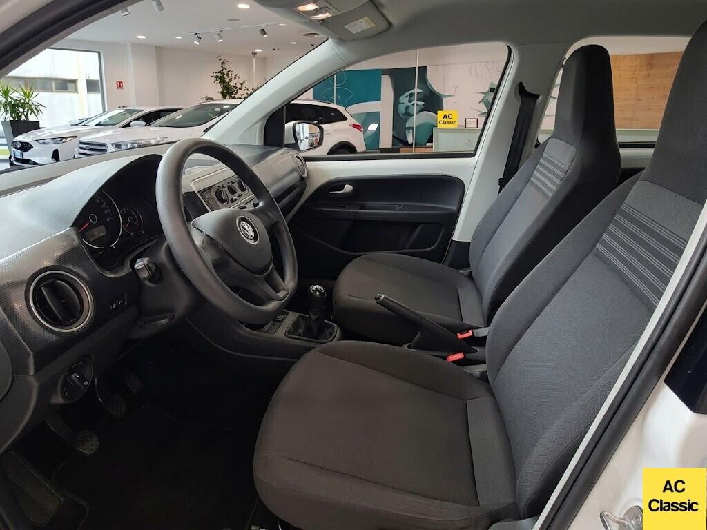 Volkswagen Up 1.0 (65 cv)