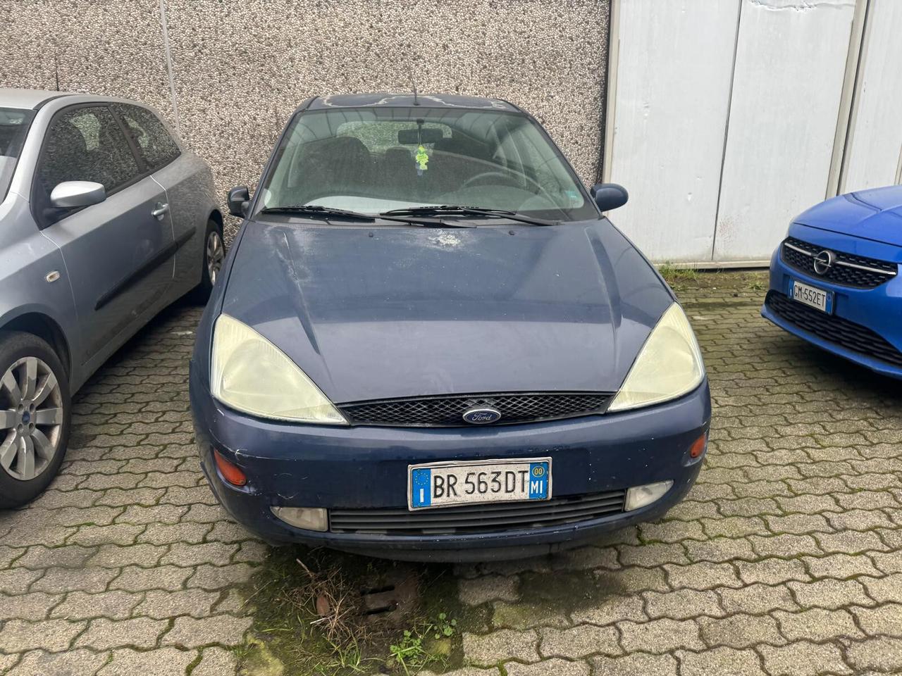 Ford Focus 1.6i 16V cat 5p. Ambiente