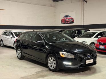 Volvo V60 D2 1.6 Powershift R-design Momentum