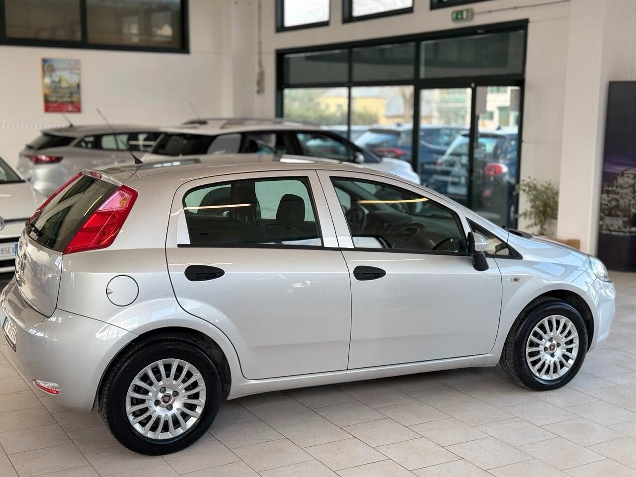 Fiat Punto 1.3 MJT II 75 CV 3 porte Lounge