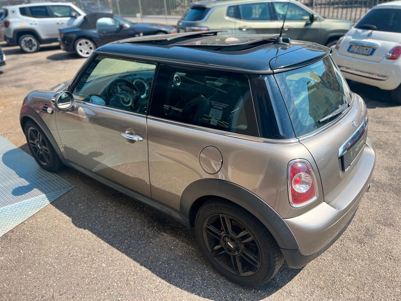 Mini Mini 1.6 16V Cooper D