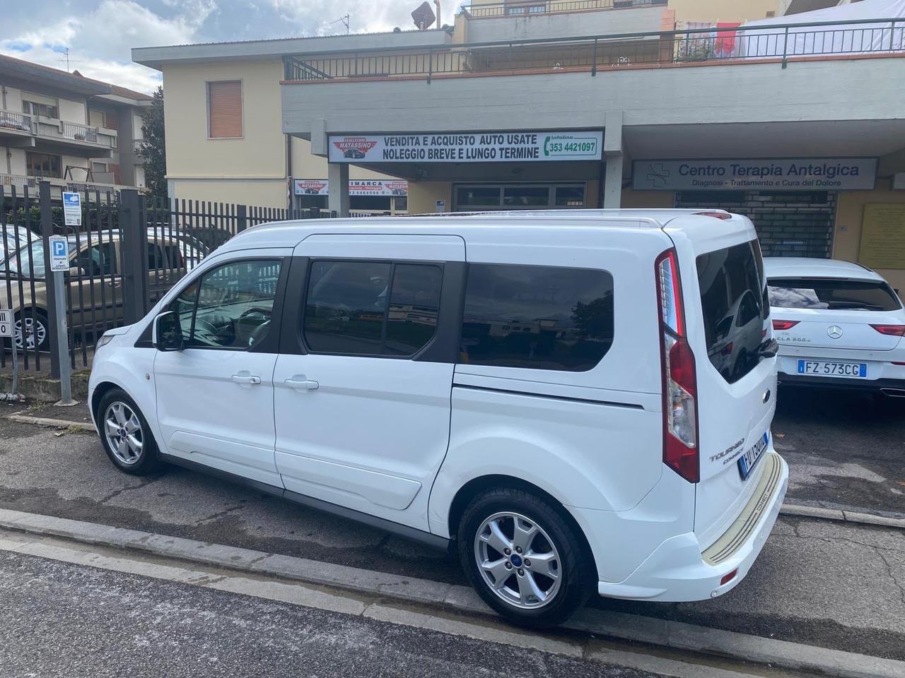 Ford Tourneo Connect 1.5 TDCi 120 CV Powershift Titanium