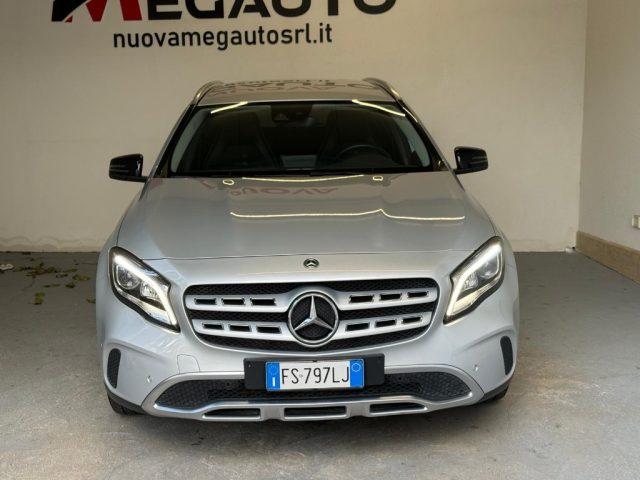 MERCEDES-BENZ GLA 200 d Automatic 4Matic Sport