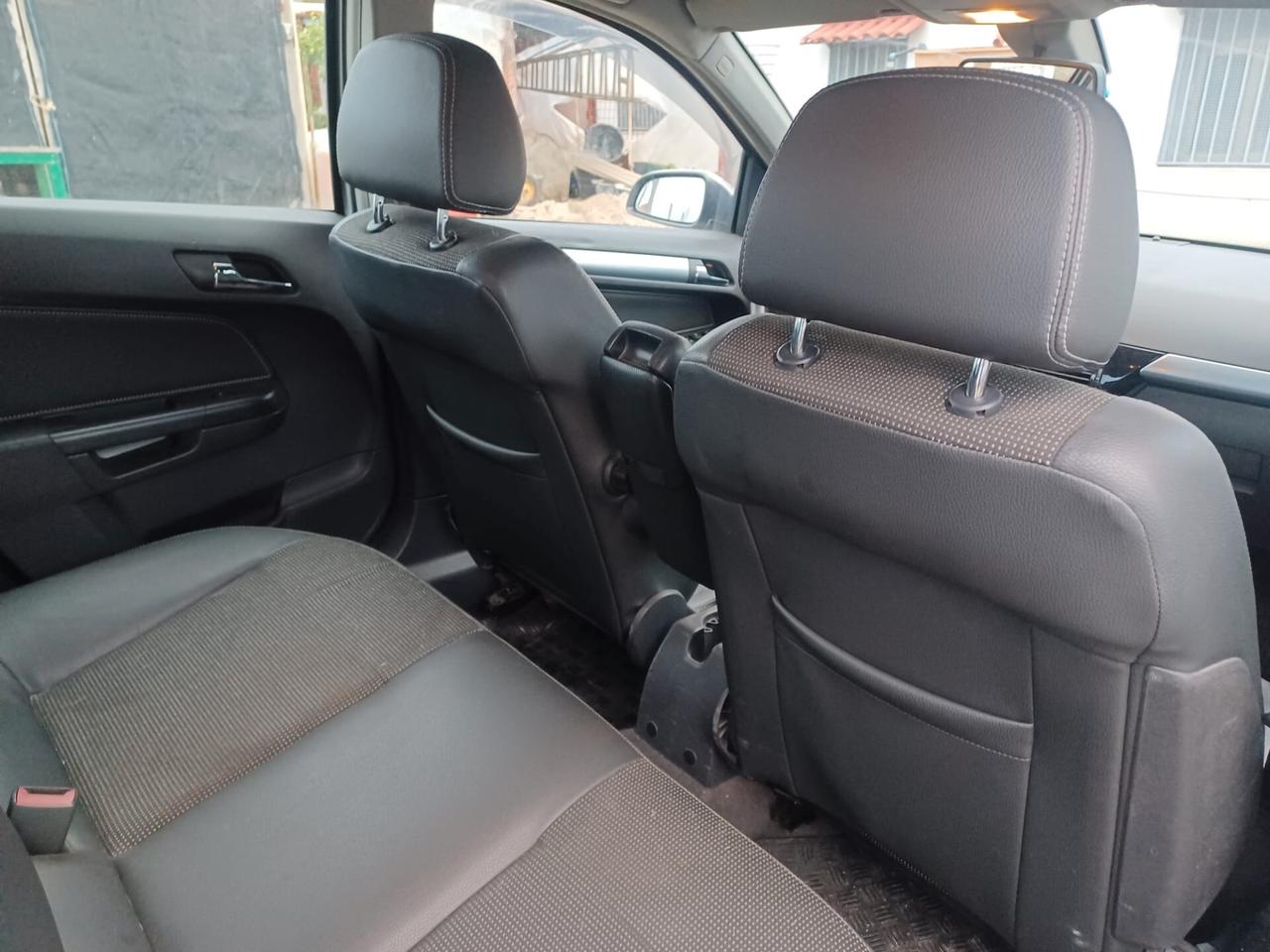 Opel Astra 1.7 CDTI 125CV 5 porte Cosmo