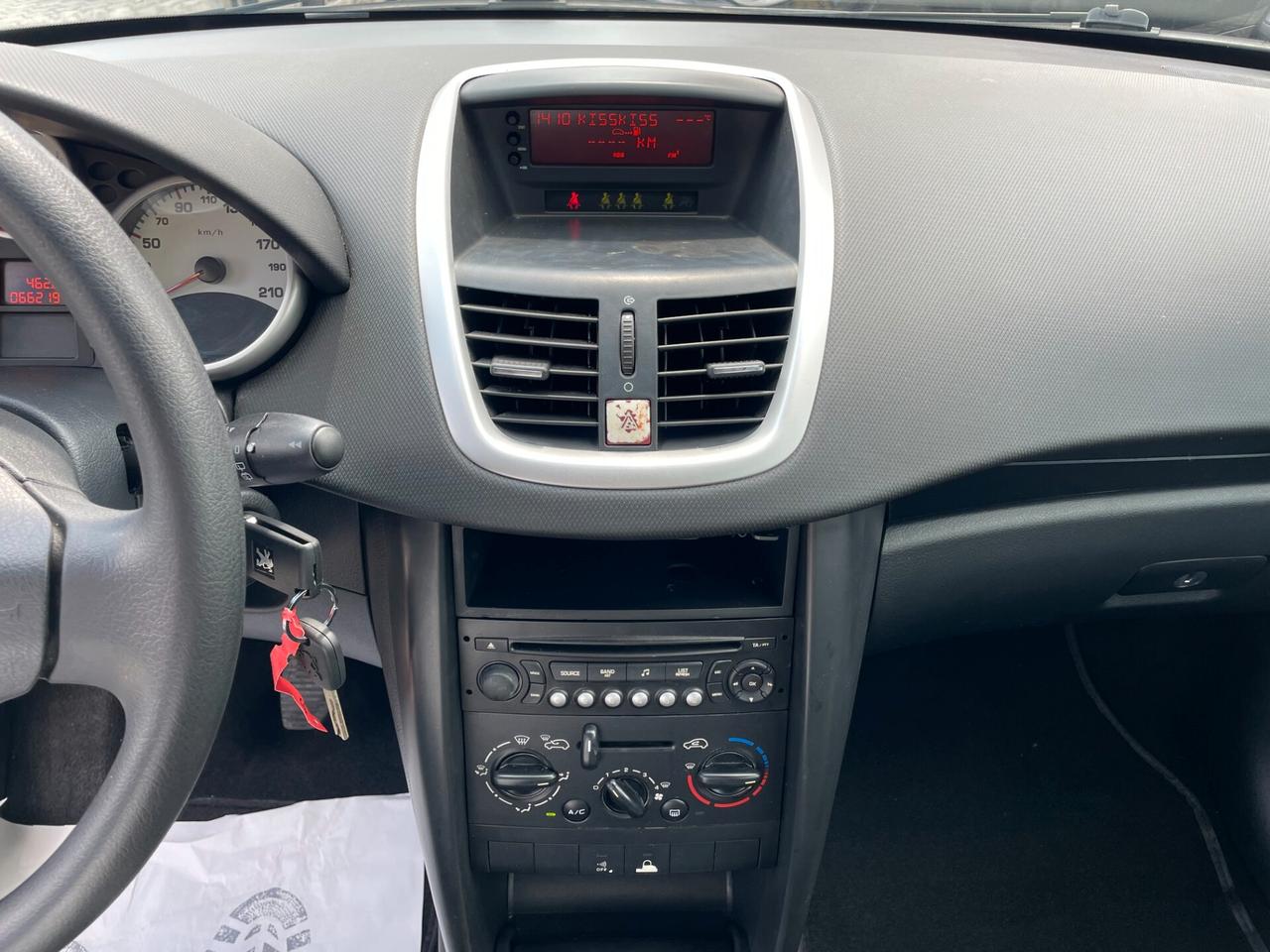 Peugeot 207 5p 1.4 16v XS IDONEA NEOPATENTATI