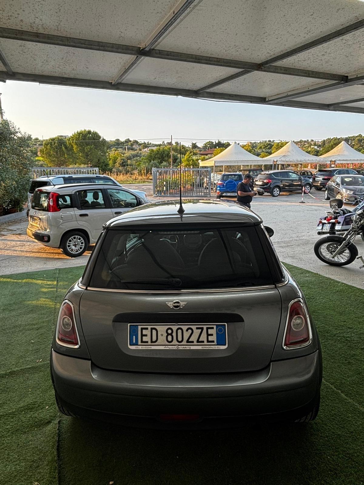 Mini Mini COOPER ONE 3a serie (R56) 1.4 BENZINA 16V Ray75CV