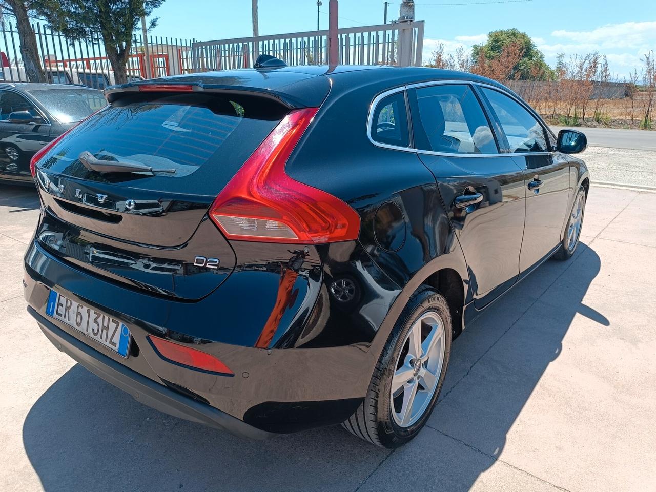 Volvo V40 D2 1.6 Summum
