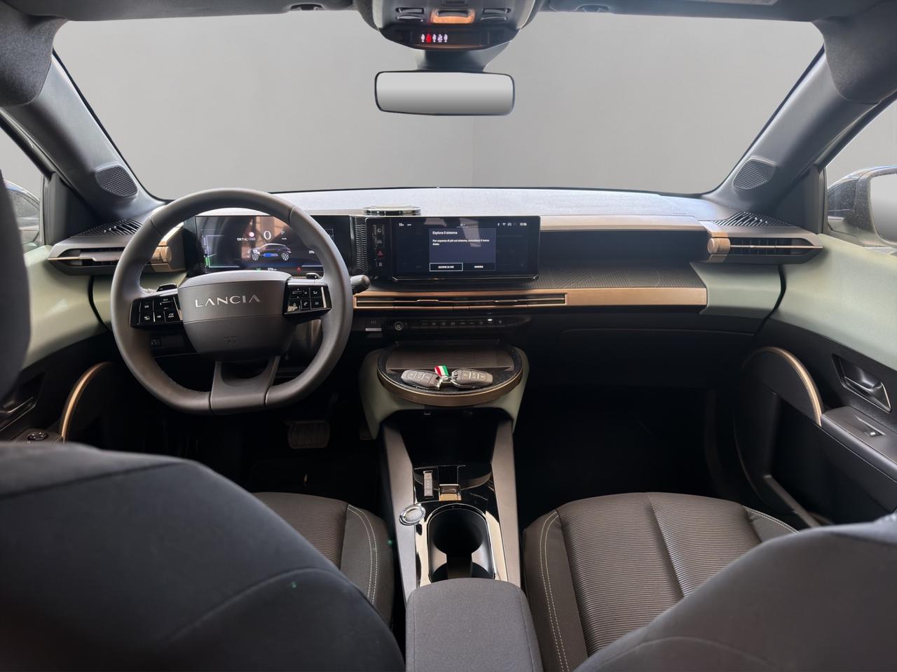 Lancia Ypsilon Hybrid e-DCT