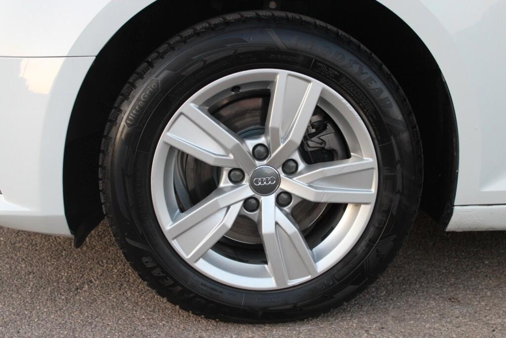 AUDI A4 station 2.0 TDI 150 CV s-tronic *LED