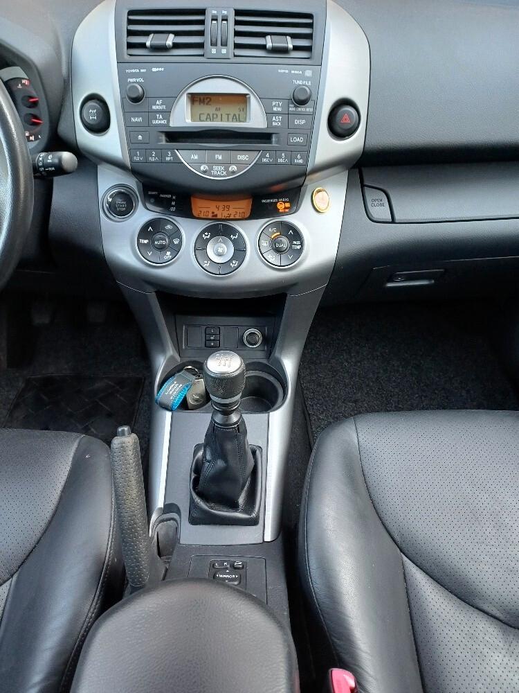 Toyota RAV 4 2.2 D-4D 177 CV Luxury Km 75.000