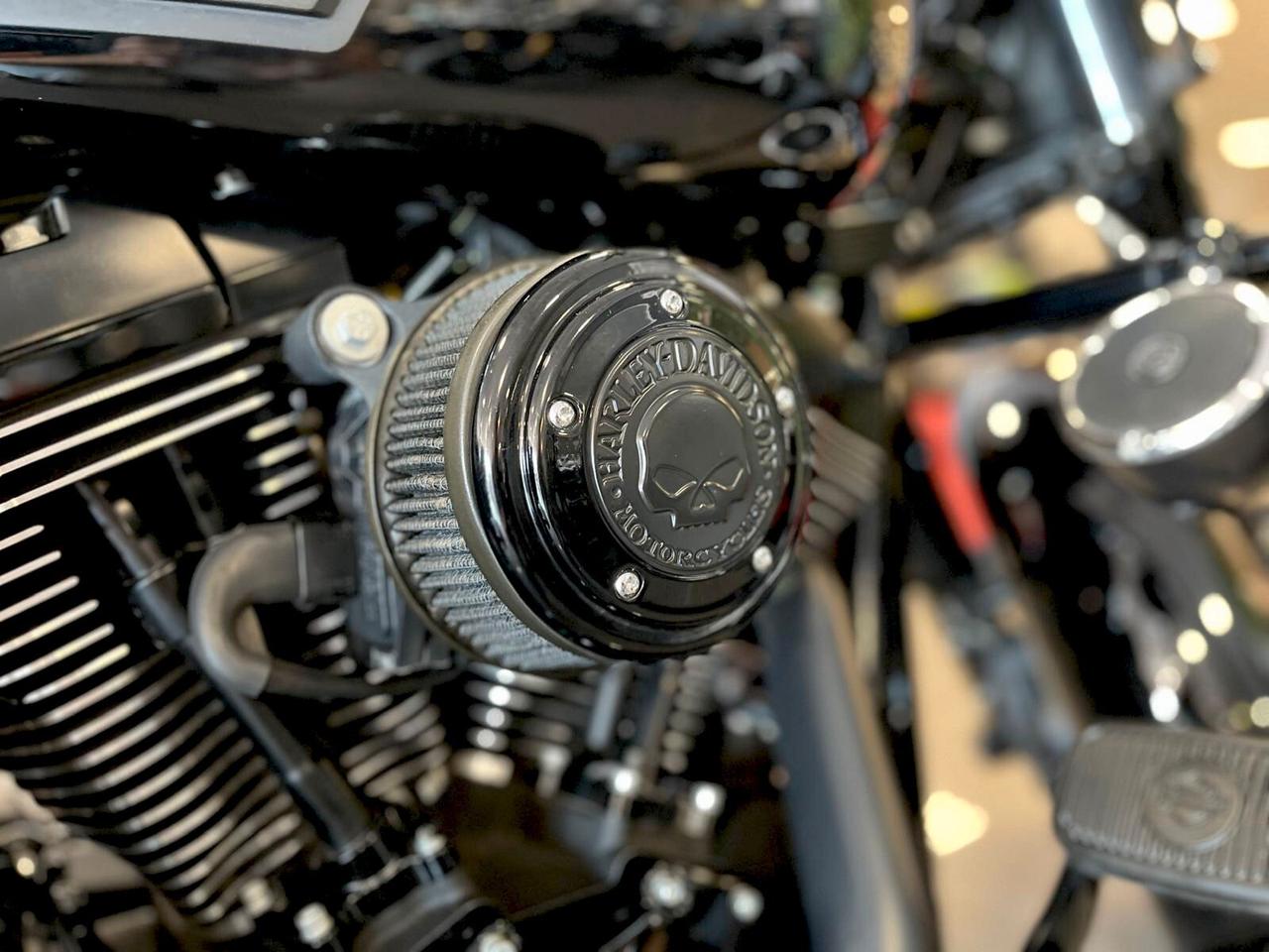 Harley-davidson FLHR Road King Special
