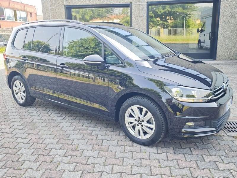 Volkswagen Touran 2.0 TDI 150 CV SCR DSG Business BlueMotion Technology