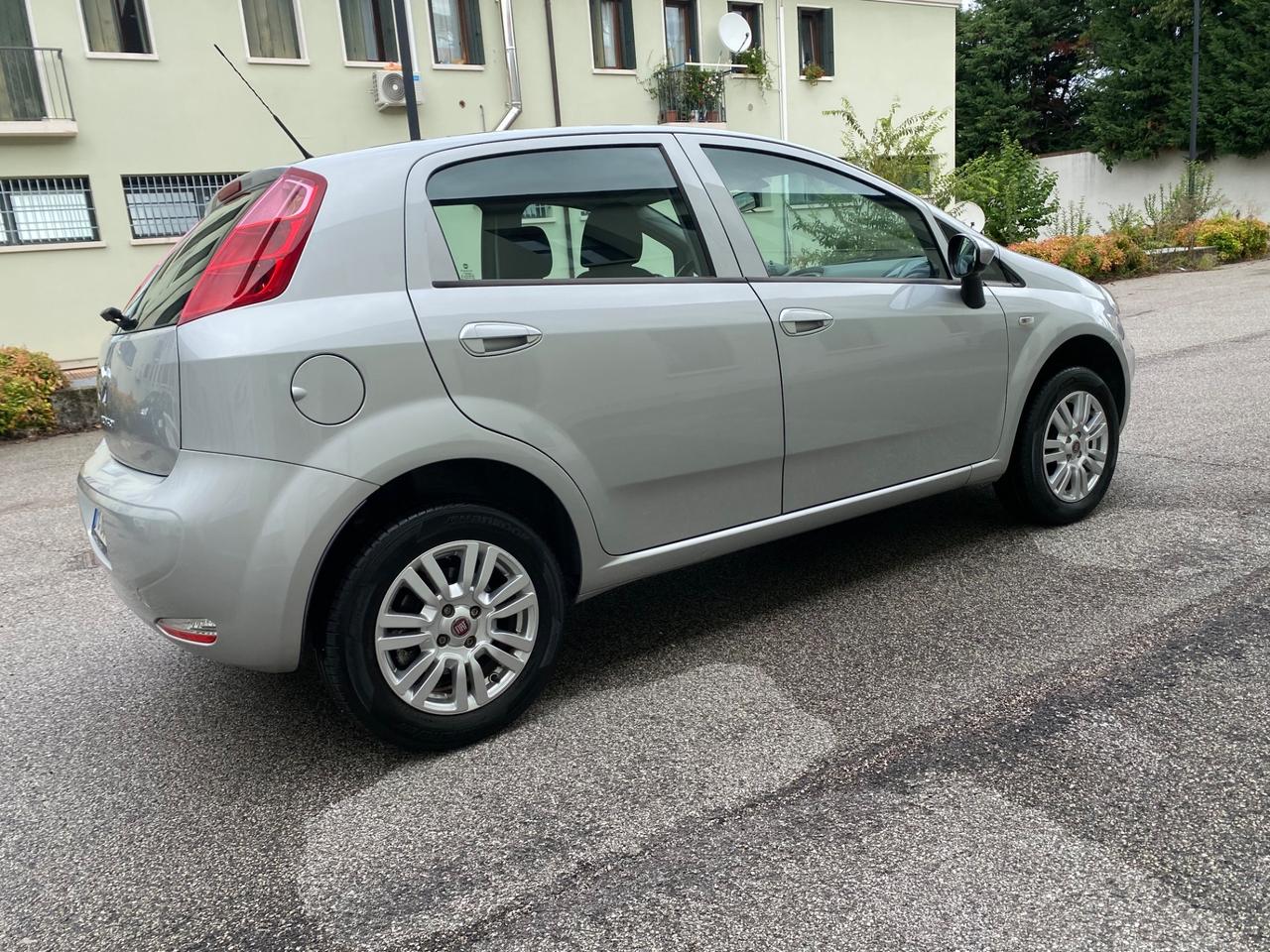 Fiat Punto 1.4 8V 5 porte Natural Power Lounge METANO
