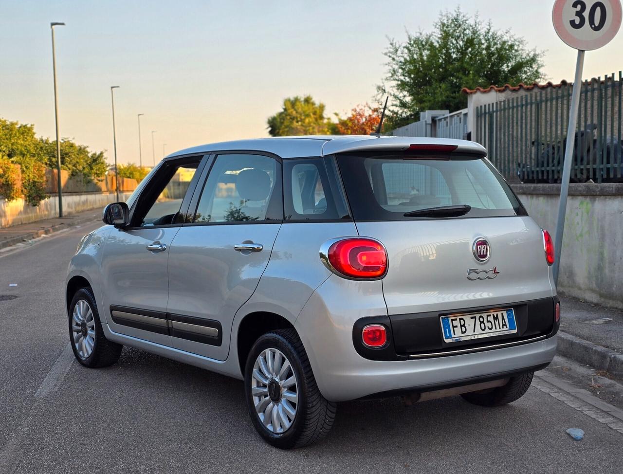 FIAT 500L LOUNGE NATURAL POWER 2016 PARI AL NUOVO