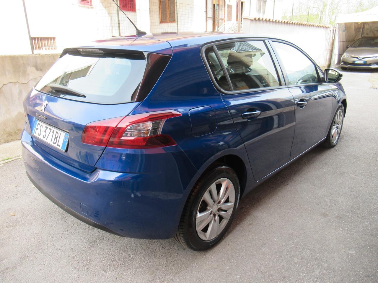 Peugeot 308 BlueHDi 130 S&S Business