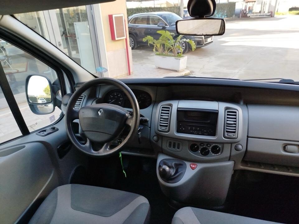 Renault Trafic 9 POSTI 2.0 dCi/115 PC-TN Passenger Confort