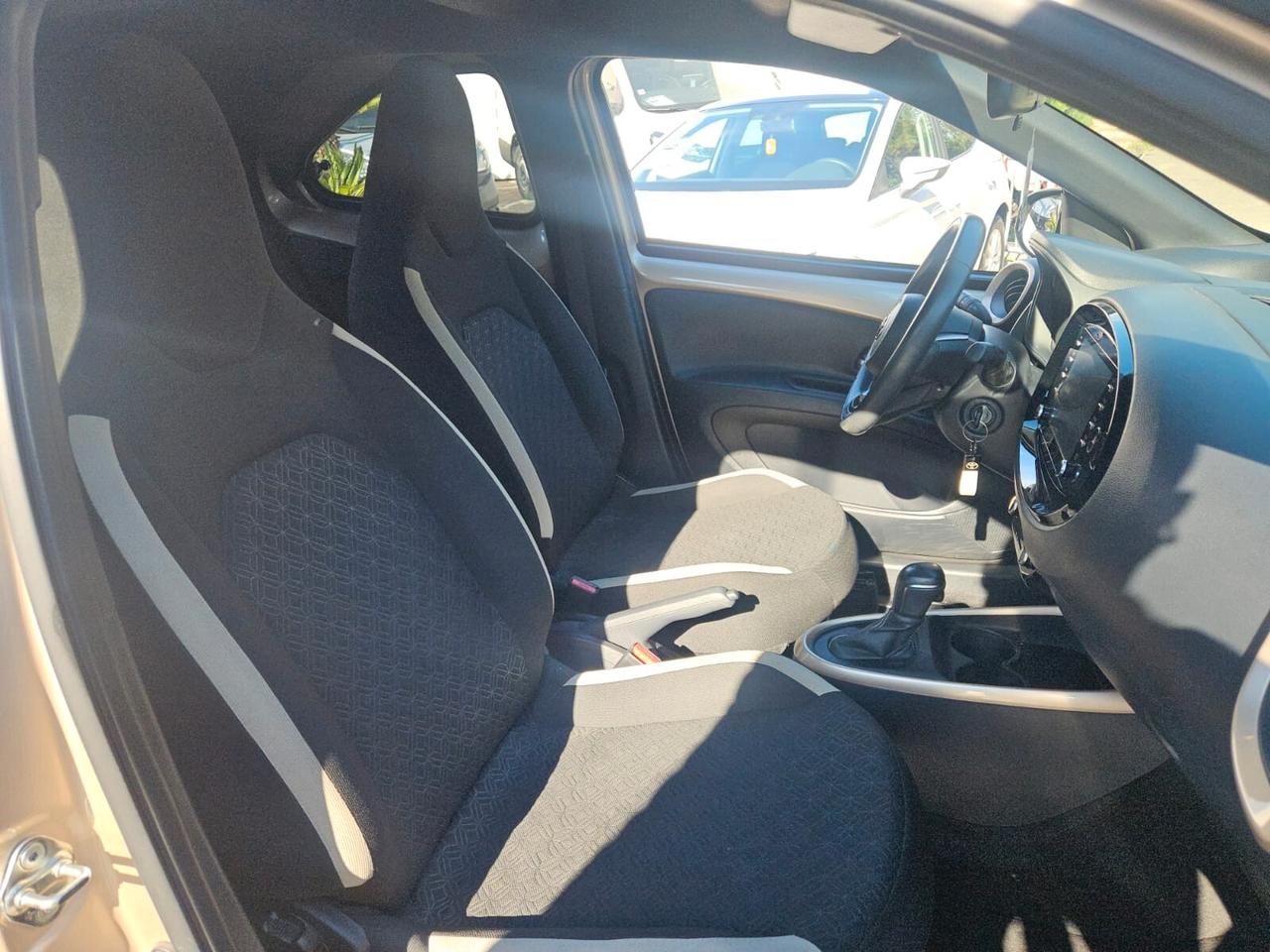Toyota Aygo X 1.0 VVT-i 72 CV 5 porte Trend S-CVT