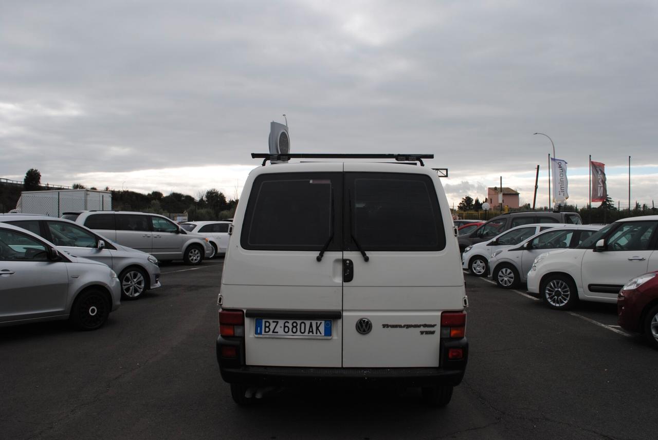 VOLKSWAGEN TRANSPORTER 2.5 TDI 100 CV