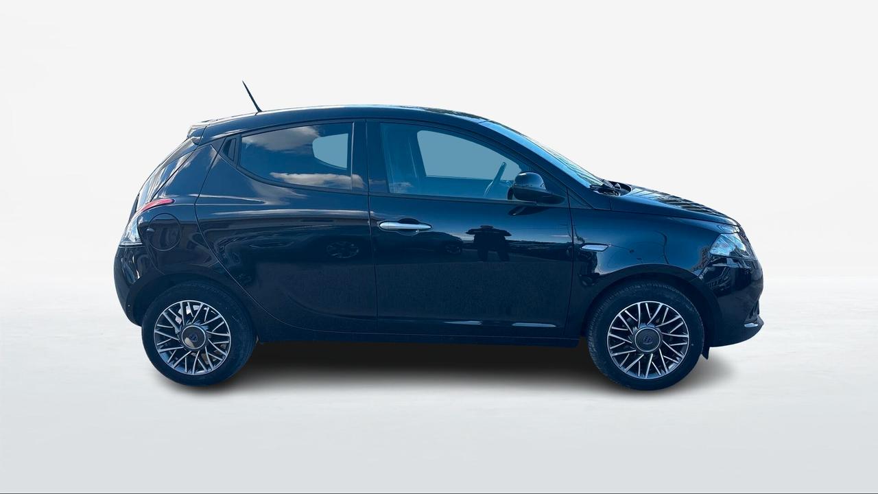 Lancia Ypsilon 1.0 FireFly 5 porte S&S Hybrid Gold Plus