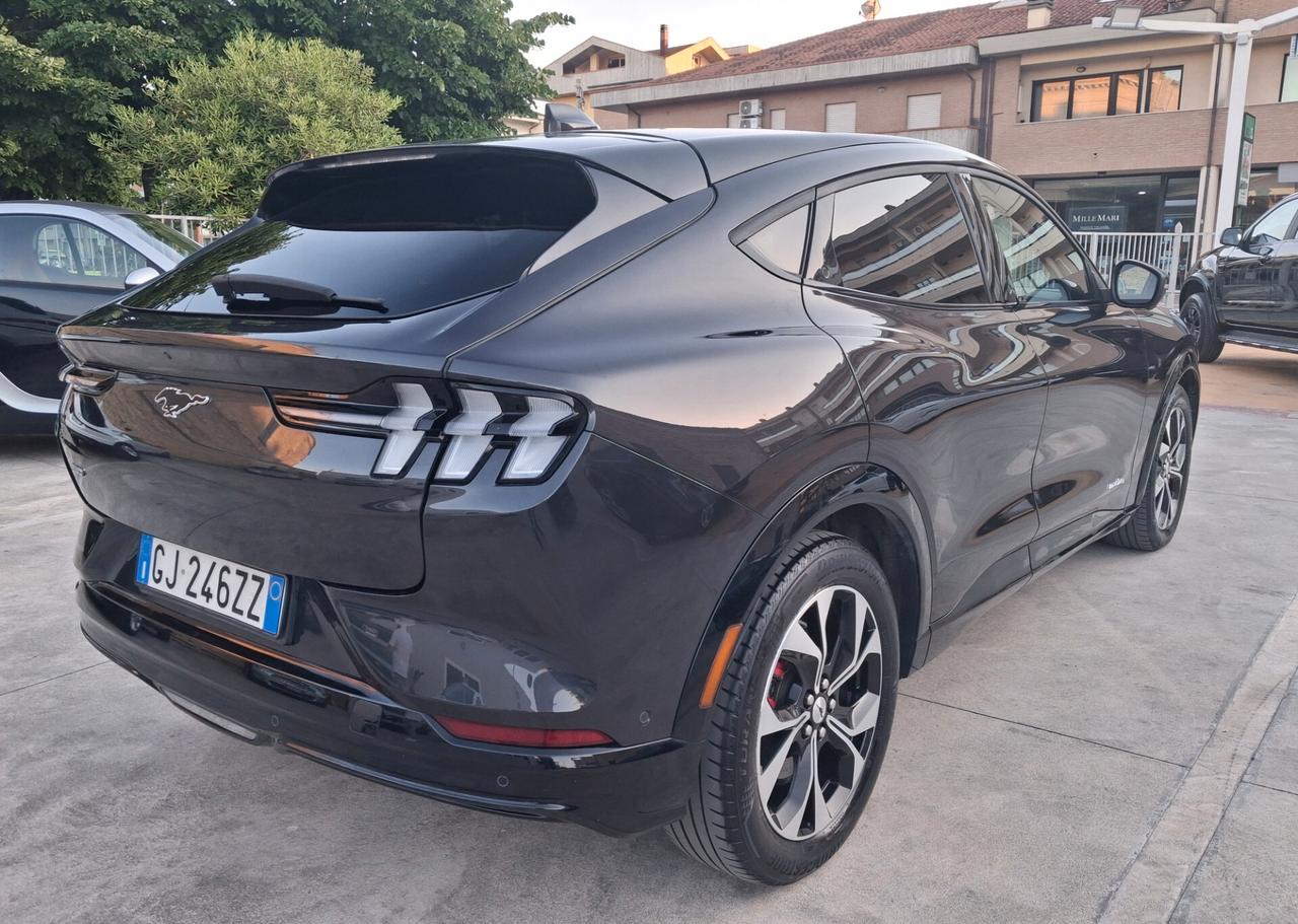 Ford Mustang Mach-E AWD Extended Range 371 CV