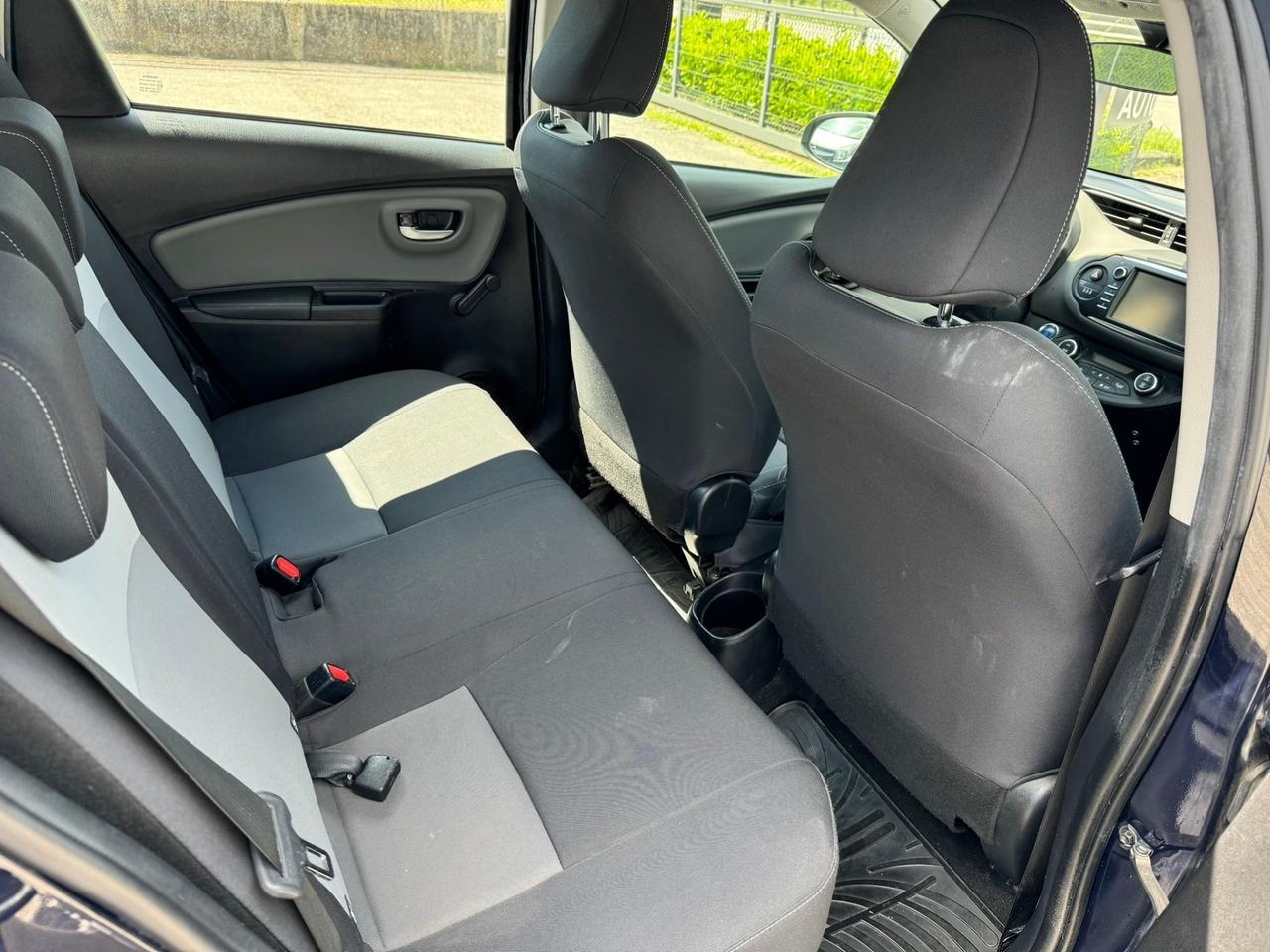 Toyota Yaris 1.5 Hybrid 5 porte NEOPATENTATI
