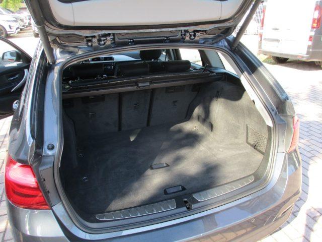 BMW 320 d xDrive Touring Business Advantage
