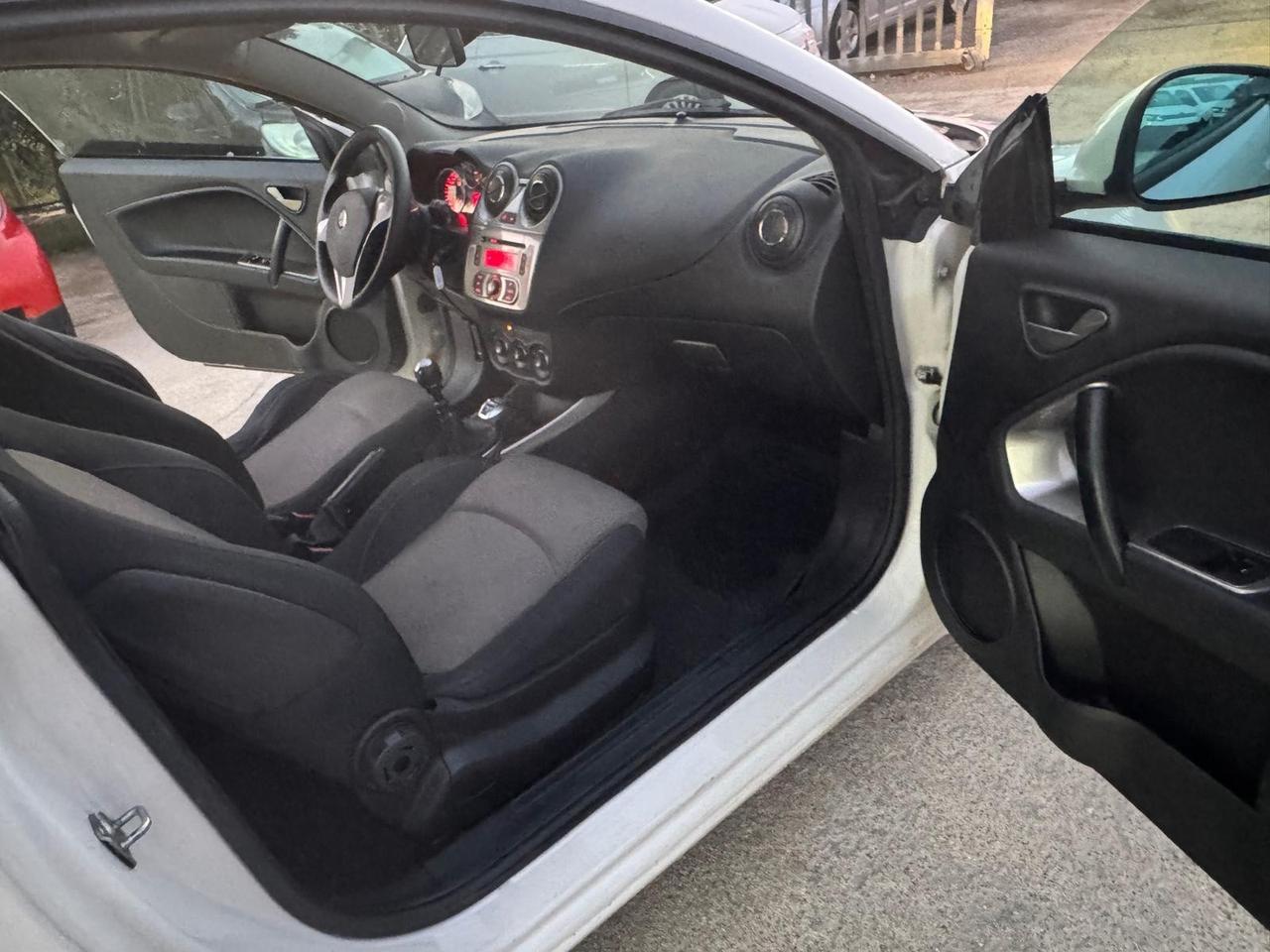 Alfa Romeo MiTo 1.4 105 CV M.air S&S Distinctive Sport Pack