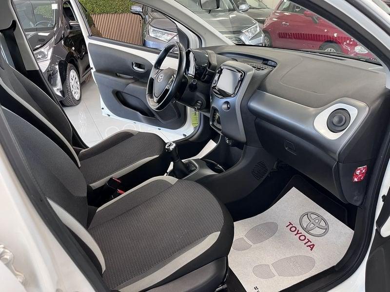 Toyota Aygo Aygo Connect 1.0 VVT-i 72 CV 5 porte x-play