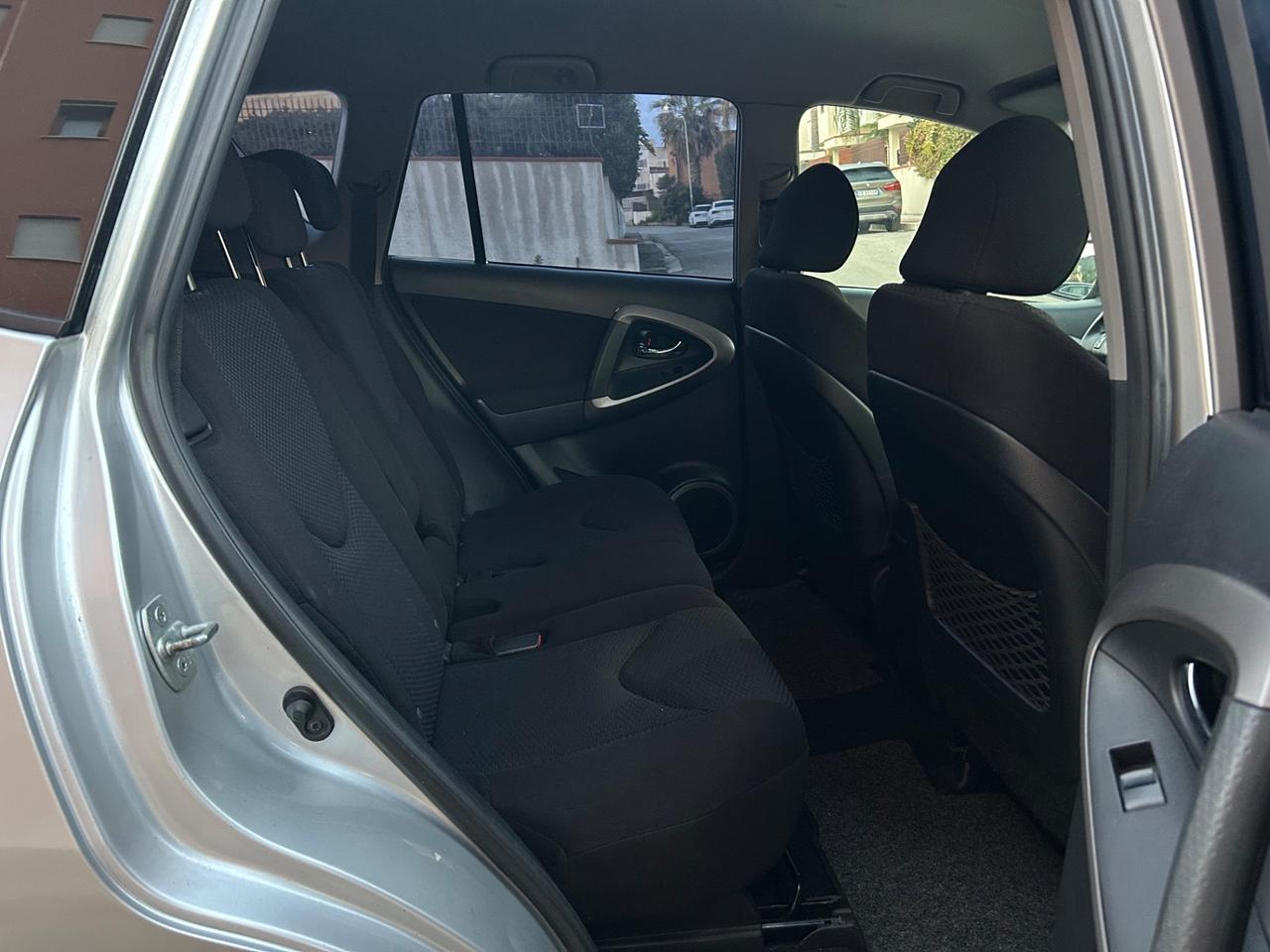 Toyota RAV 4 RAV4 2.2 D-4D 136 CV Sol unico proprietario