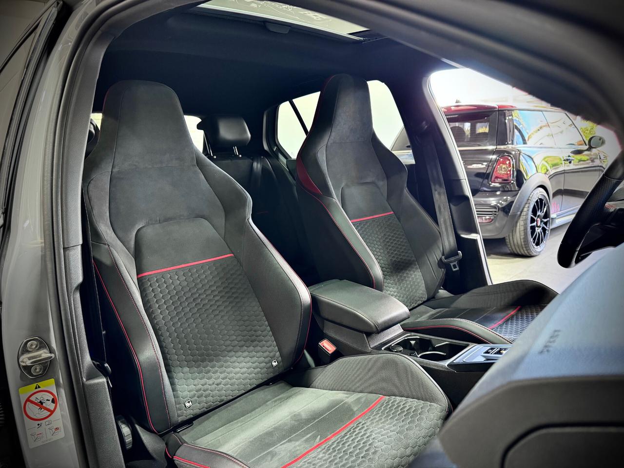 Volkswagen Golf GTI 2.0 TSI 300CV DSG Clubsport 45