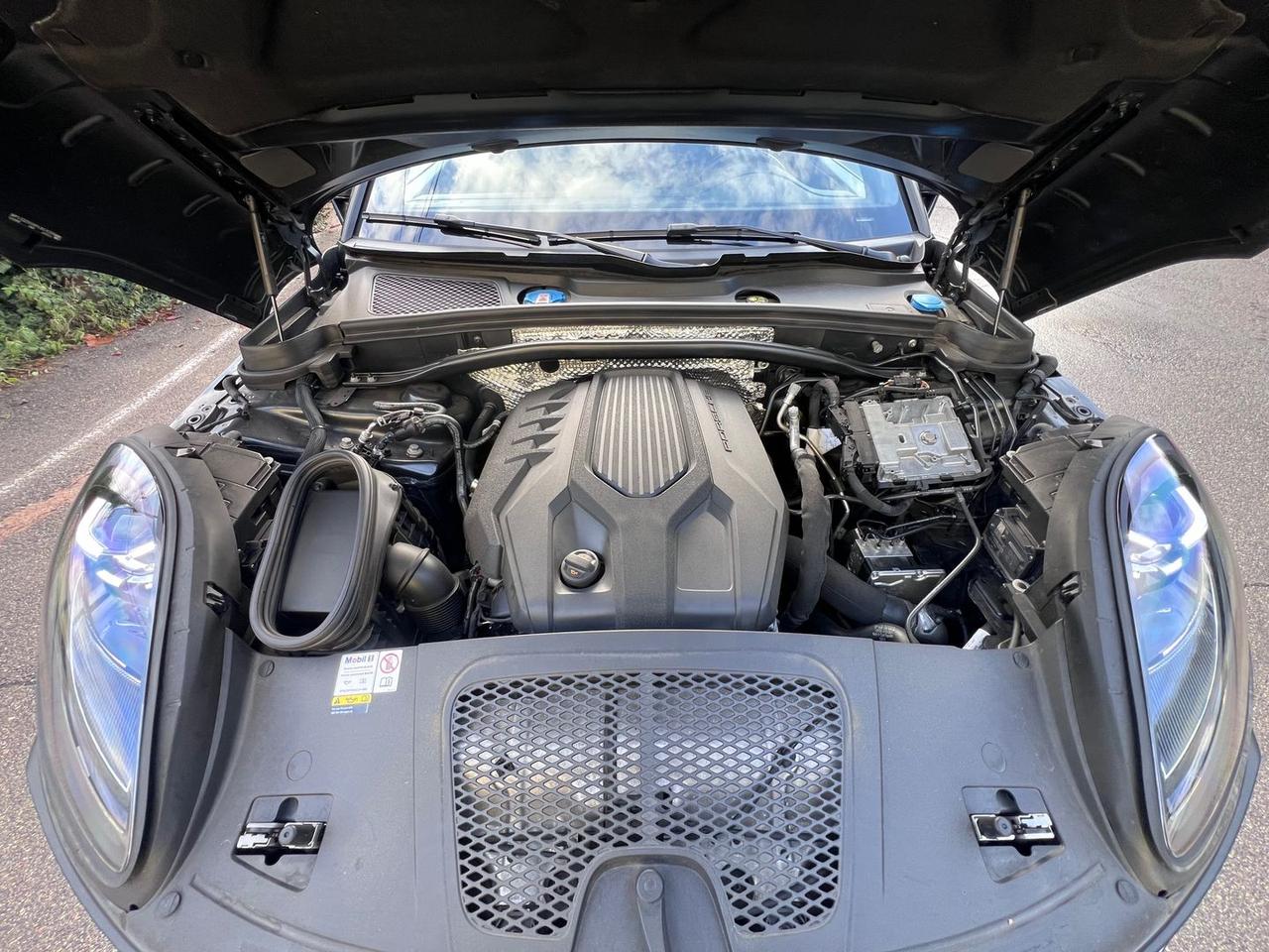 Porsche Macan 2.0 S #8216