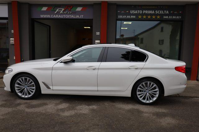 BMW 530 d xDrive 249CV Berlina Live Cockpit HeadUp Tetto