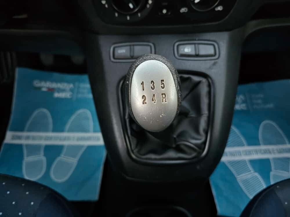 Fiat Idea 1.4 BlackStar - NeoPatentati