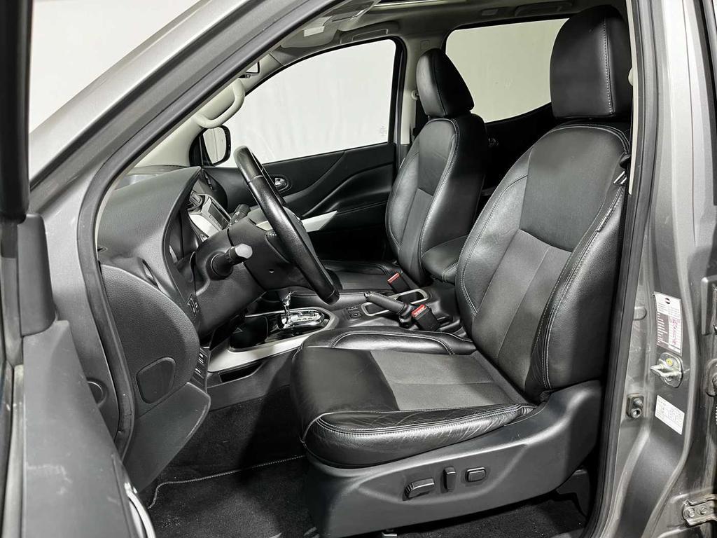 Nissan Navara 2.3 dci d.cab N-Guard 4wd 190cv auto my19
