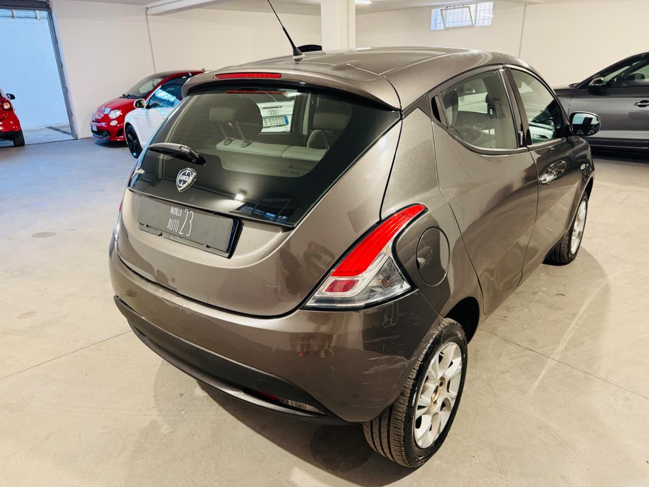 Lancia Ypsilon 1.2 69 CV 5 porte GPL Ecochic Platinum*NEOPATENTATI*