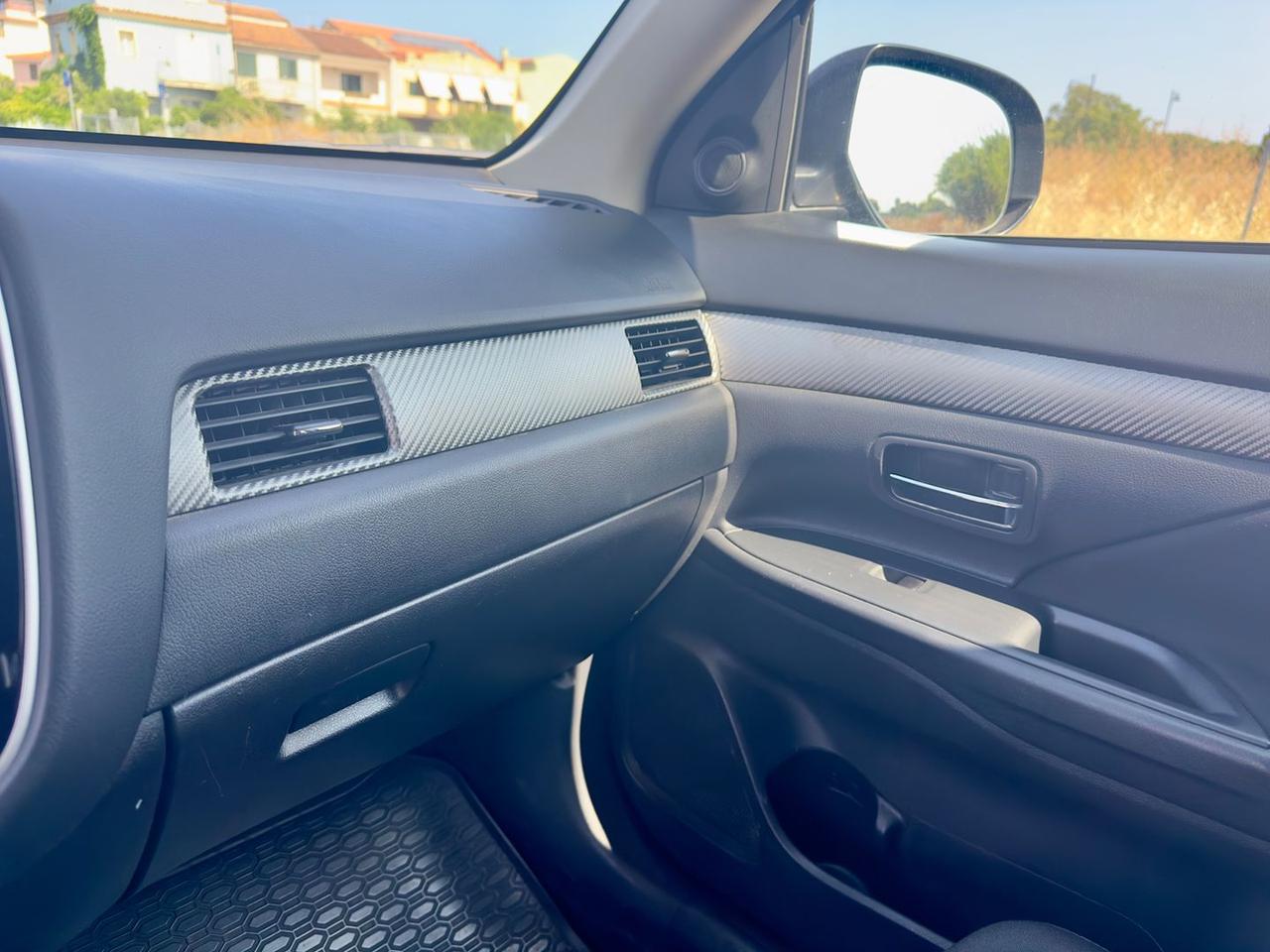 Mitsubishi Outlander 2.2 DI-D Clear Tec Intense #5766