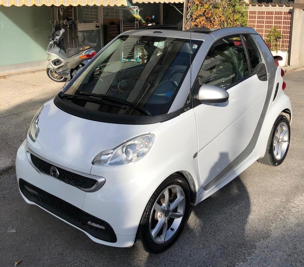 Smart ForTwo 1000 52 kW MHD cabrio pulse