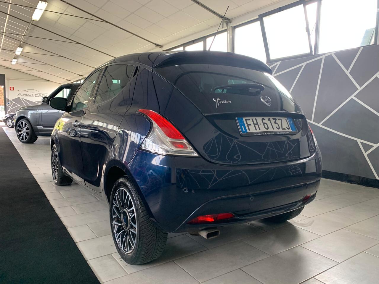 Lancia Ypsilon 1.3 MJT 16V 95 CV 5 porte NEOPATENTATI