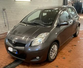 TOYOTA Yaris 1.3 5 porte Sol