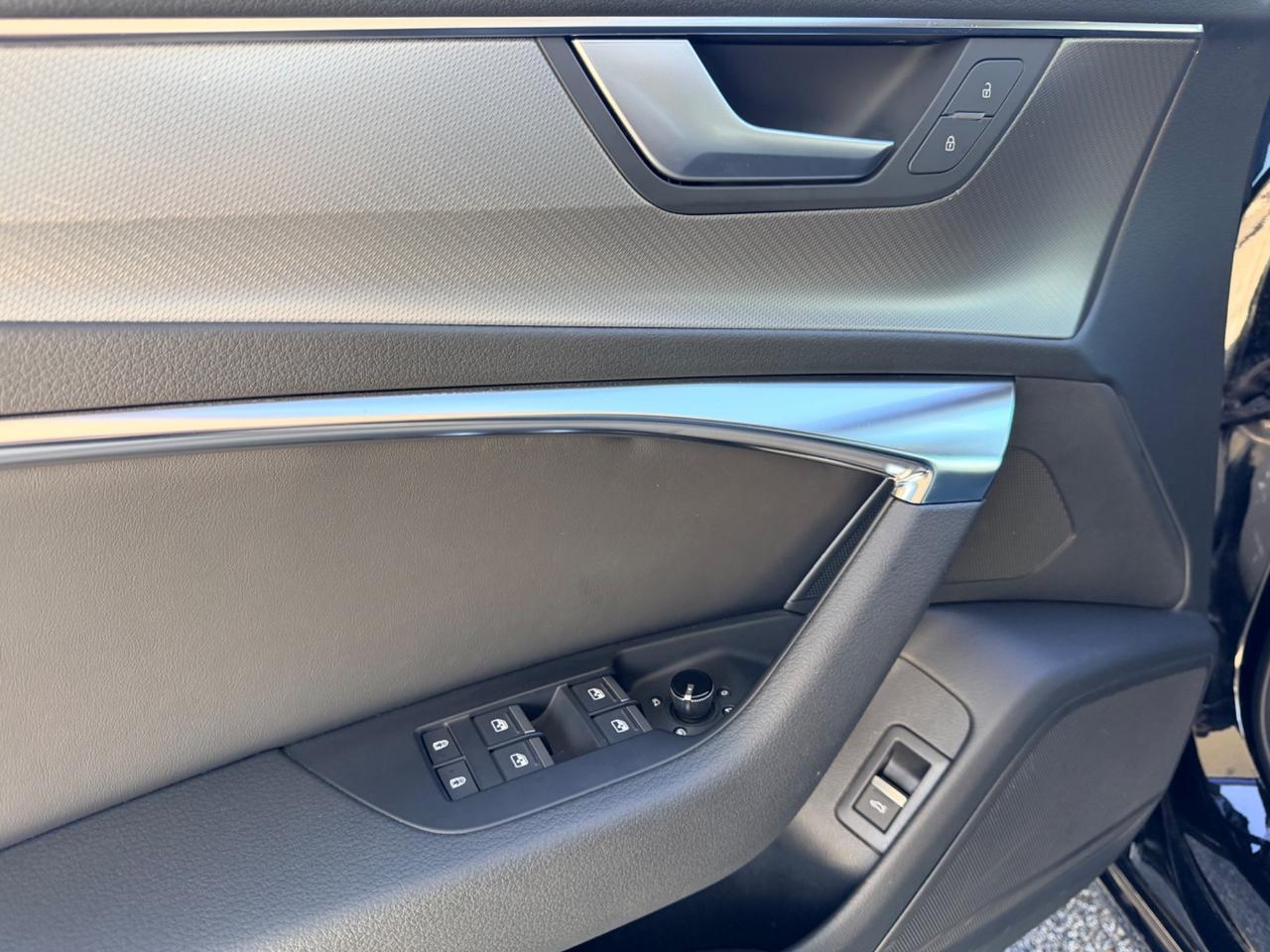 Audi A6 Avant 40 2.0 TDI quattro ultra S tronic line