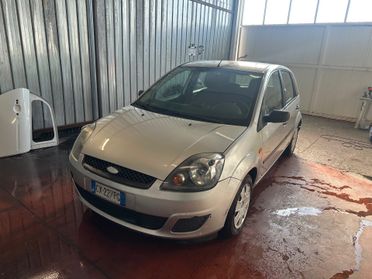 Ford Fiesta 1.2 16V 5p. Ghia