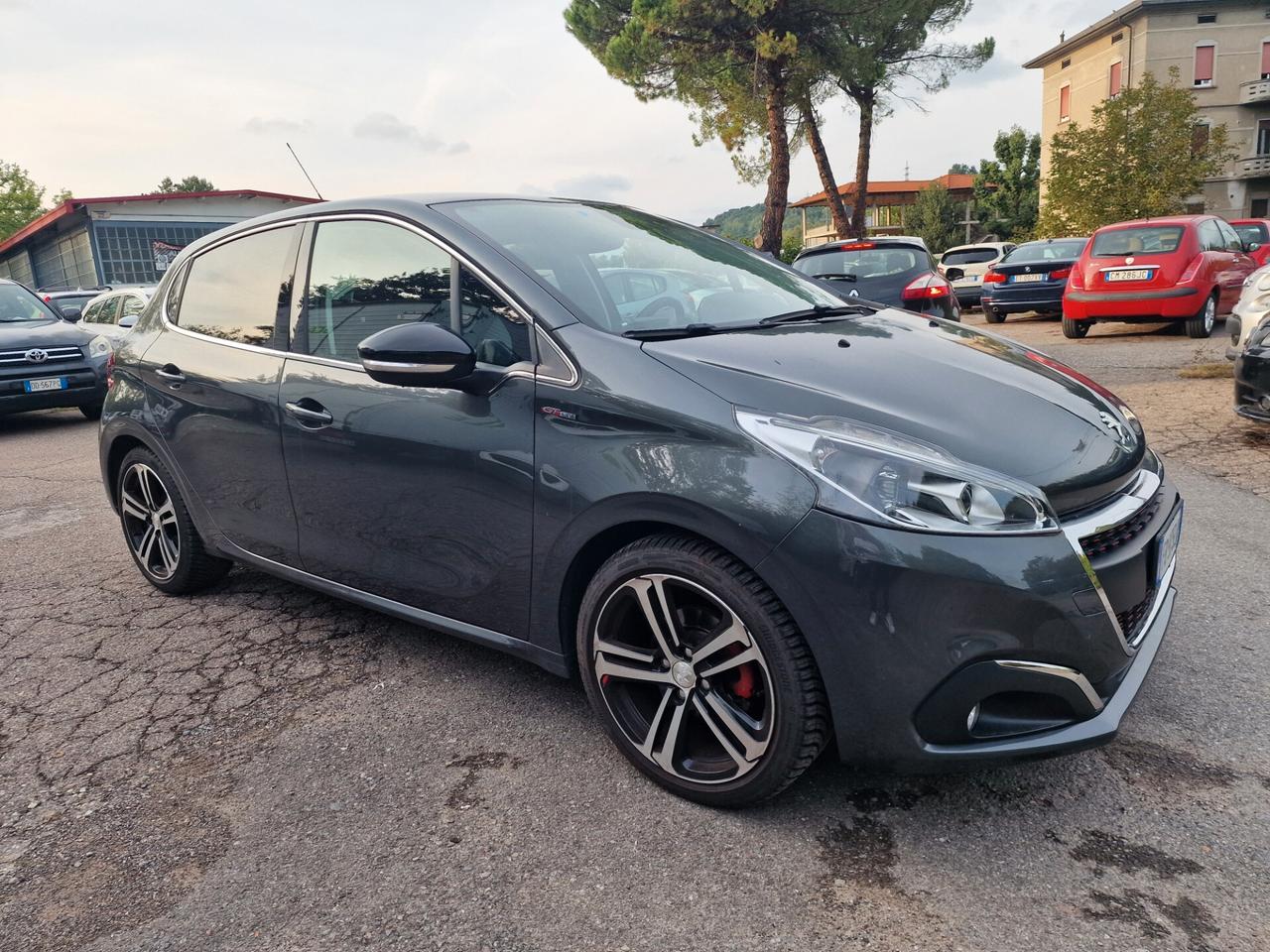 Peugeot 208 Gt line