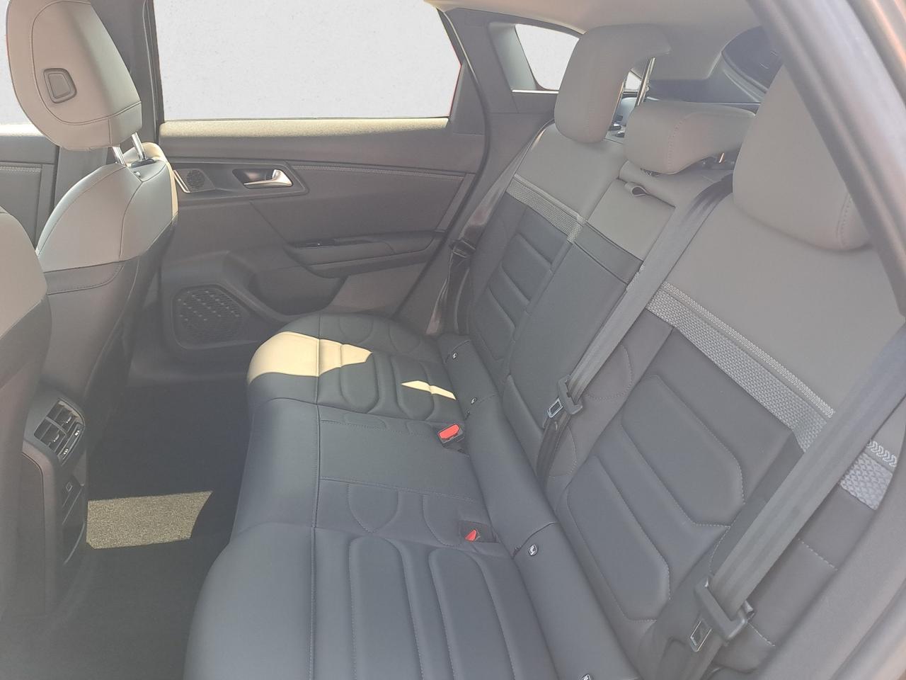 CITROEN C5 X - C5 X Hybrid 225 e-EAT8 Shine