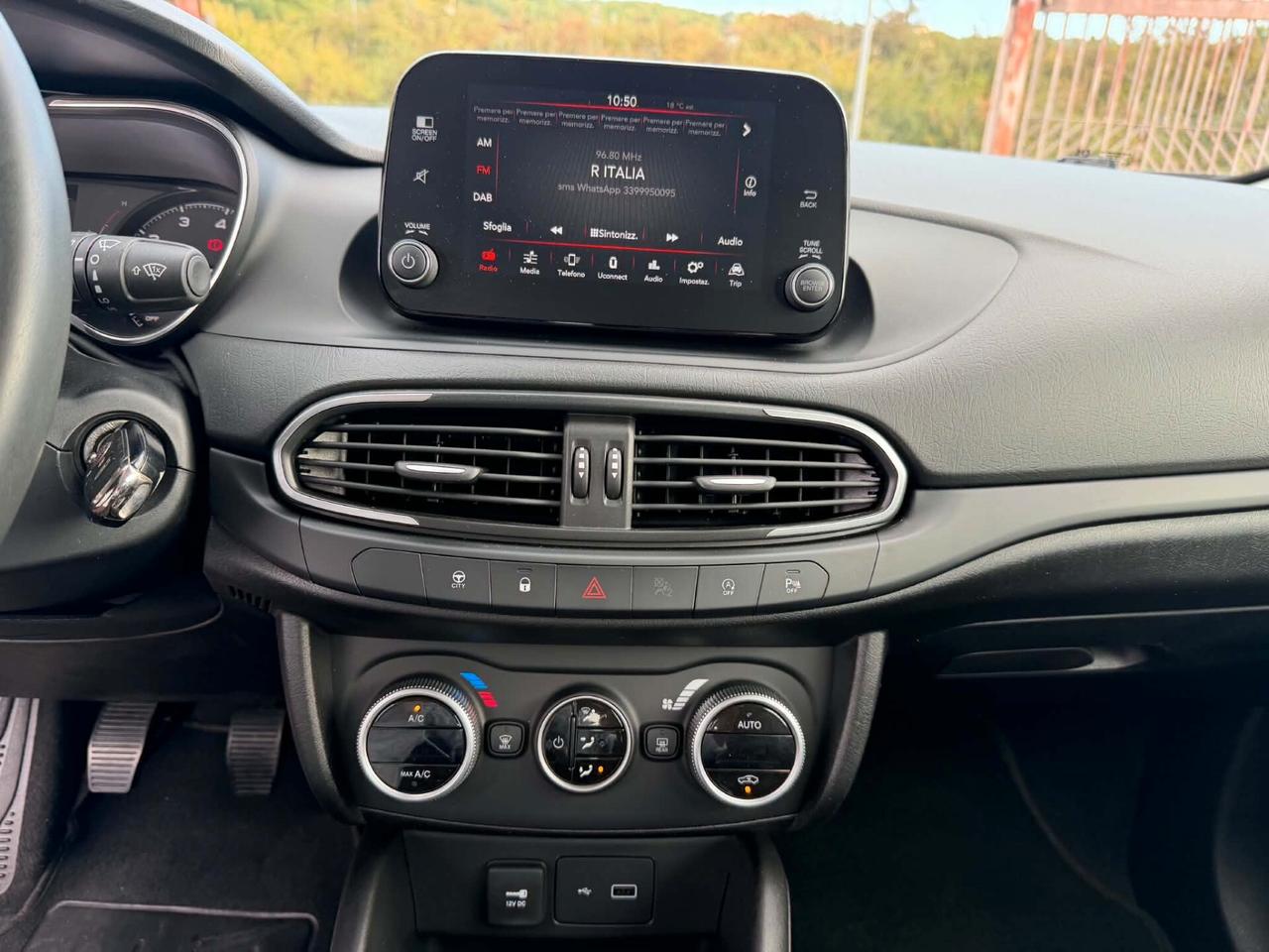 Fiat Tipo 1.3 Mjt 95CV CITY CROSS RETRO CARPLAY